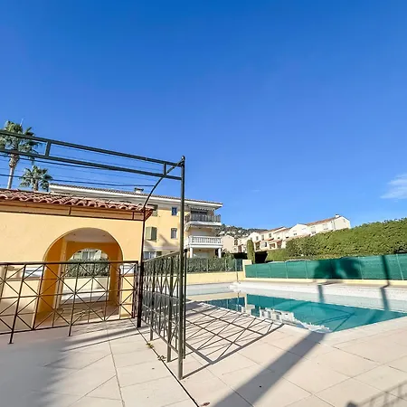 Soleil - Parking - Wifi -terrasse Et Piscine *